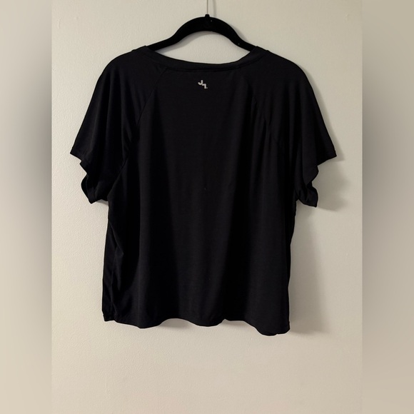 JOYLAB WOMEN’S LIGHTWEIGHT ACTIVE V-NECK T – SHIRT - Picture 4 of 4